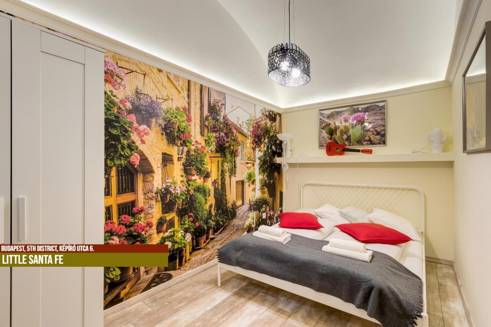 Little Americas Main Street Apartments بودابست المظهر الخارجي الصورة