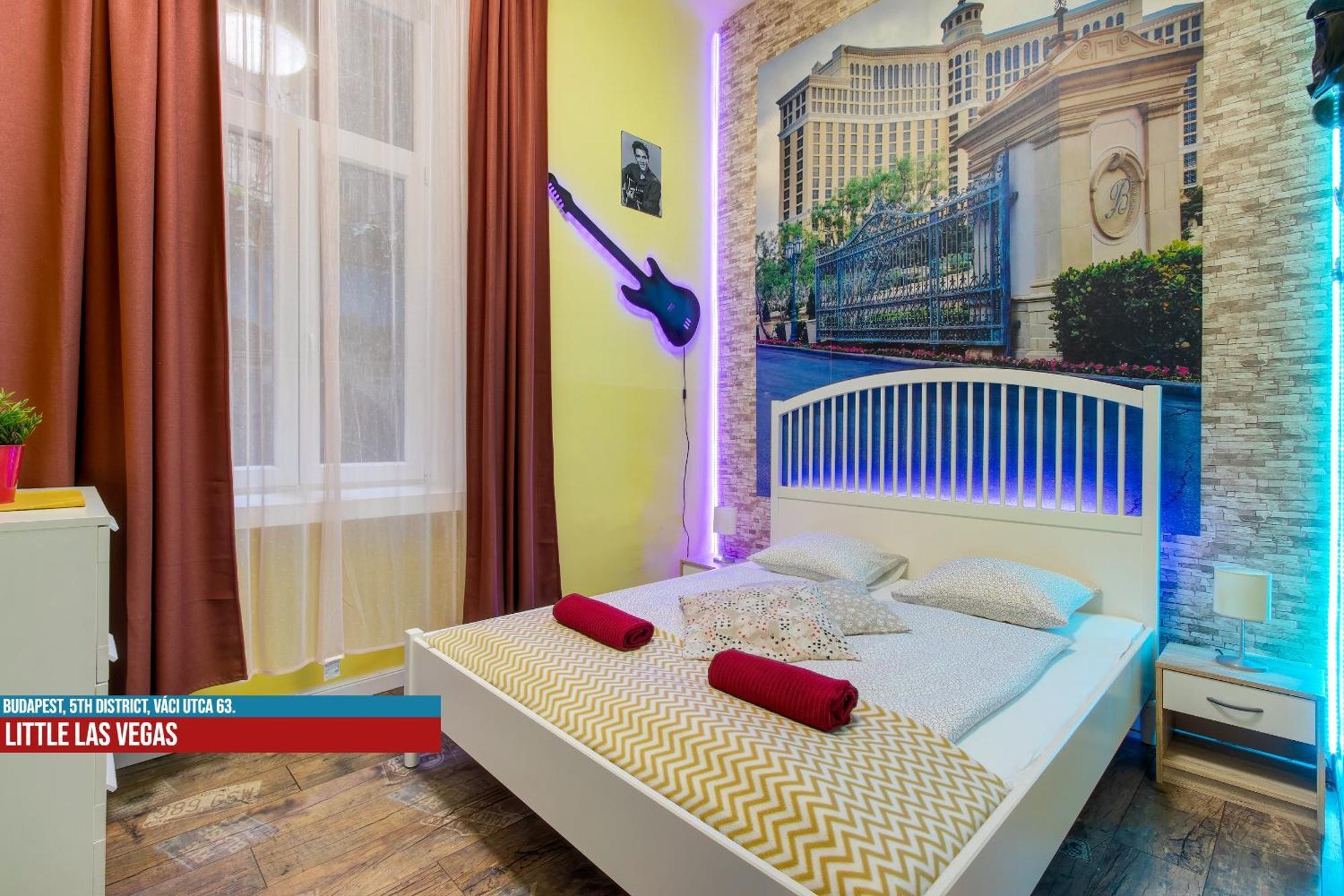 Little Americas Main Street Apartments بودابست المظهر الخارجي الصورة